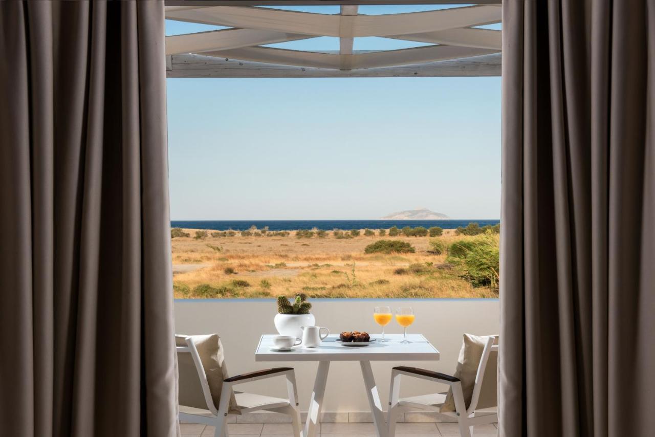Filothei Beach House With Pool Каламаки Екстериор снимка